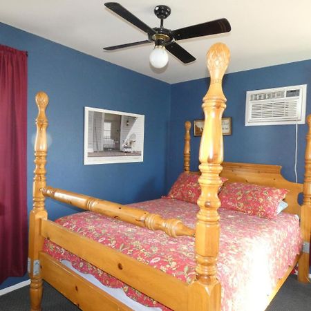 Blue Fish Cove Resort Clearlake Oaks Esterno foto