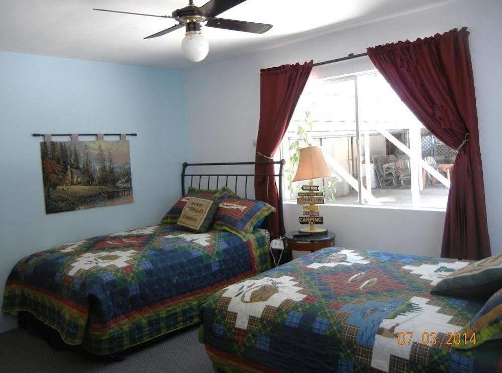Blue Fish Cove Resort Clearlake Oaks Esterno foto